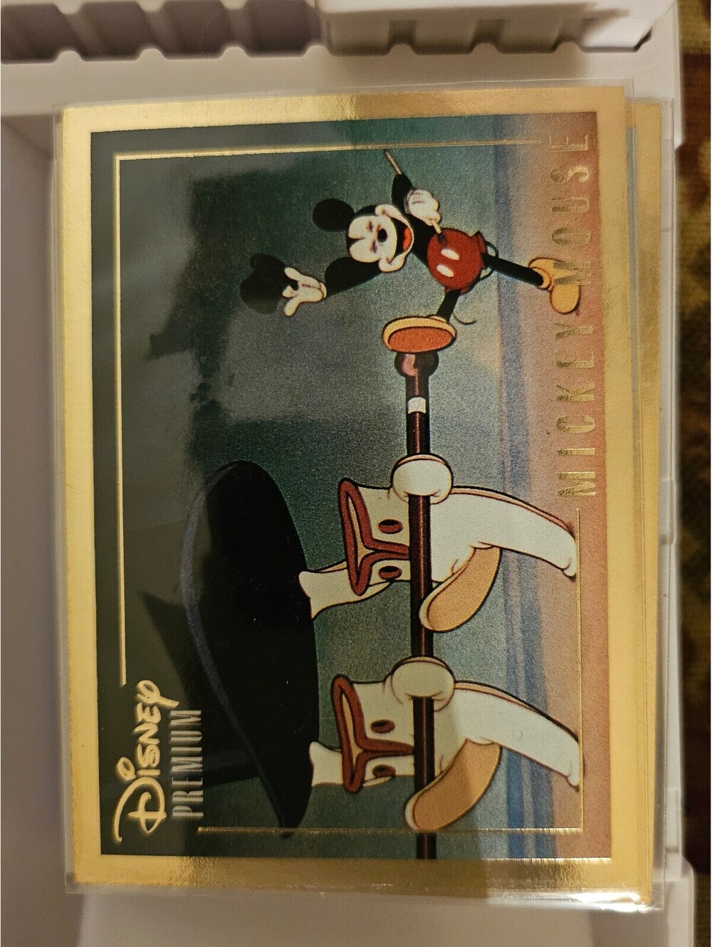 1995 Disney Premium Gold Skybox #4 Thru The Mirror 1936
